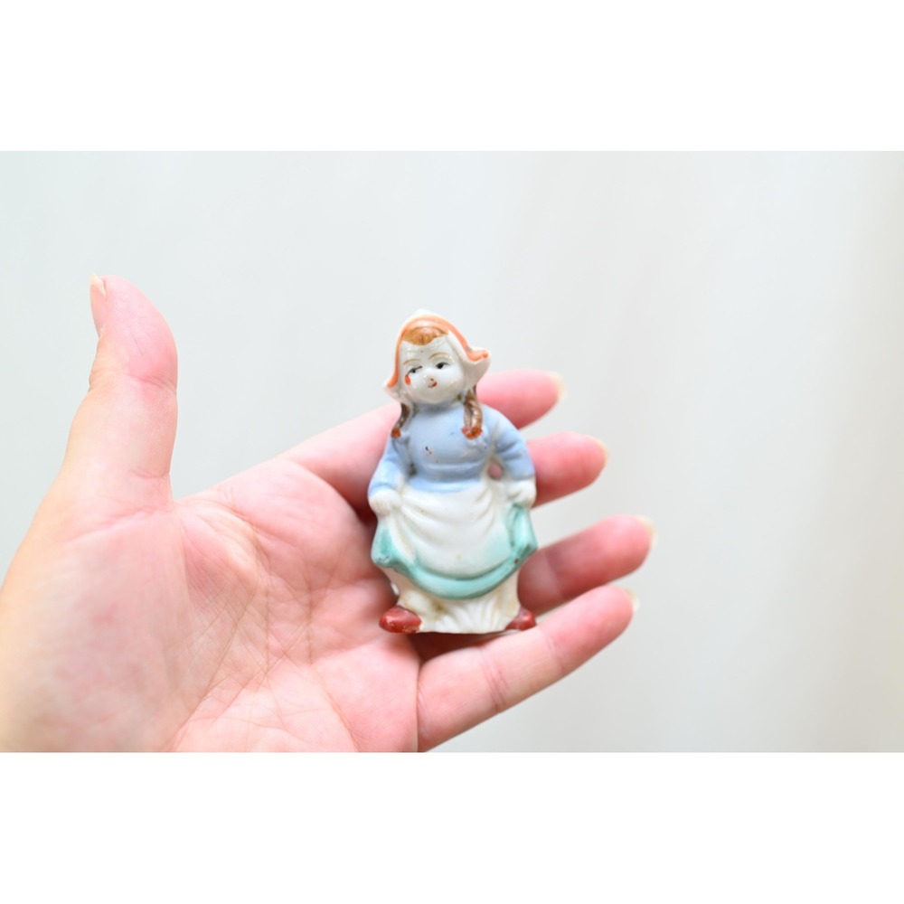 Vintage Japan Stamped Dutch Lady Figurine Ceramic MCM Mid Century Blue White 3"
